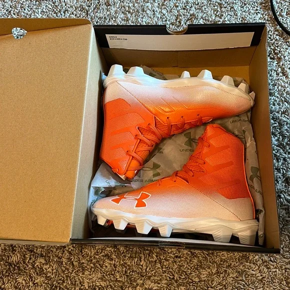 Boys Youth Football Cleats - Picture 1 of 3